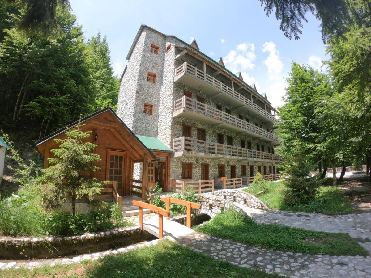 Fusha E Gjes Hotel Валбона Экстерьер фото